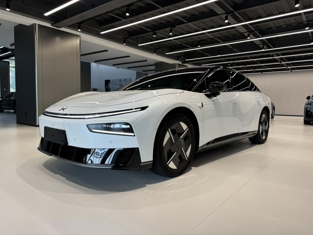 XPeng XPeng P7+