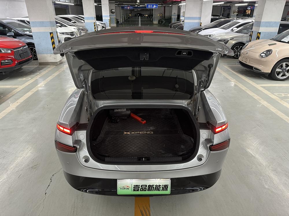XPeng XPeng P7