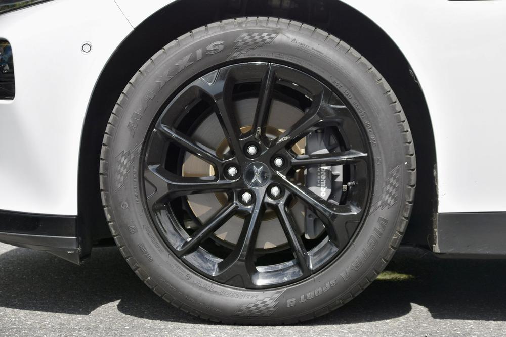 XPeng XPeng P7