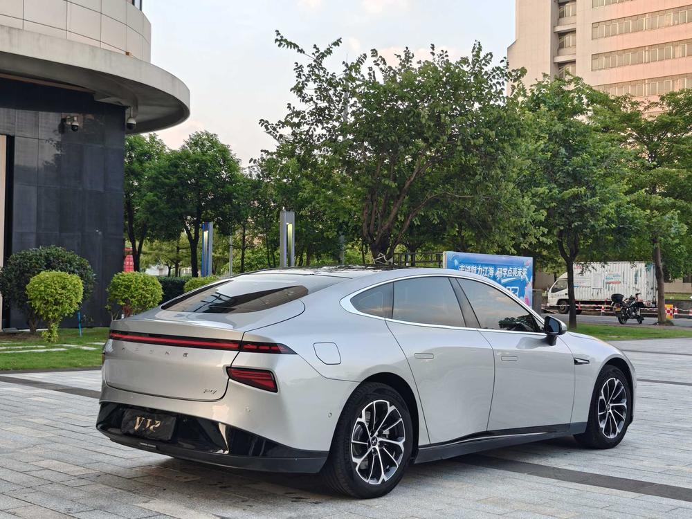 XPeng XPeng P7