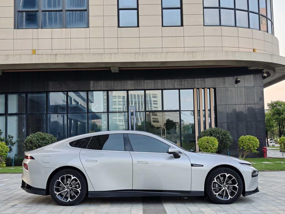 XPeng XPeng P7