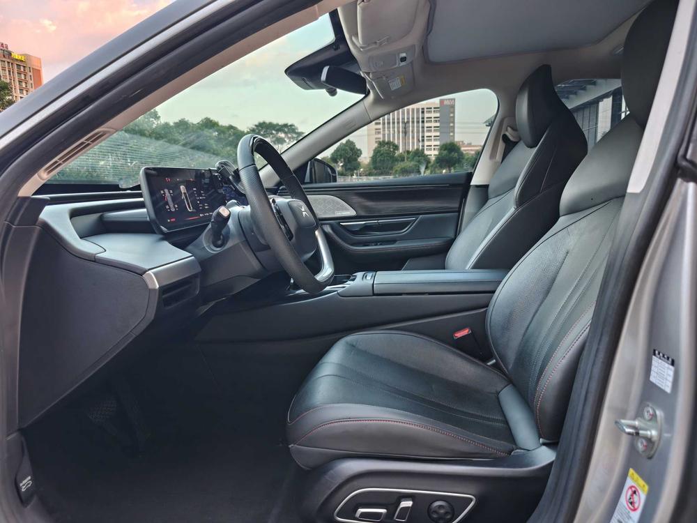 XPeng XPeng P7