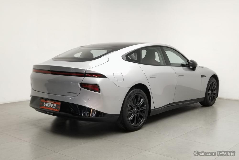 XPeng XPeng P7