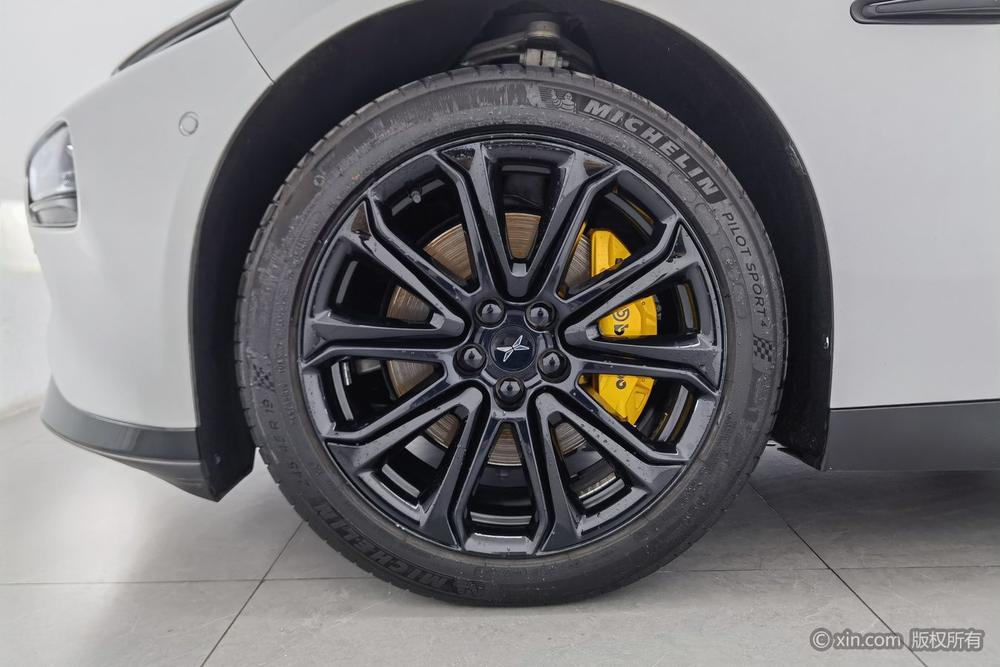 XPeng XPeng P7