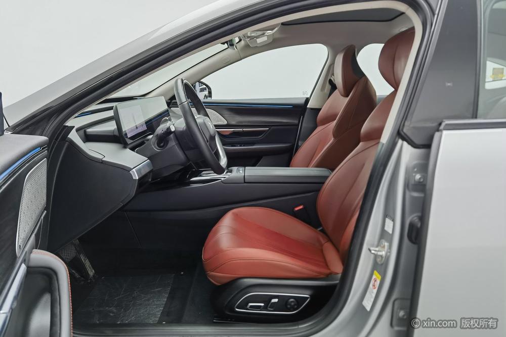 XPeng XPeng P7