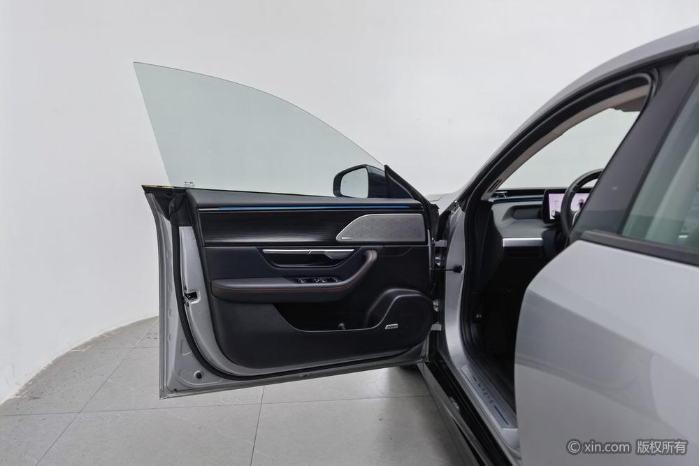 XPeng XPeng P7