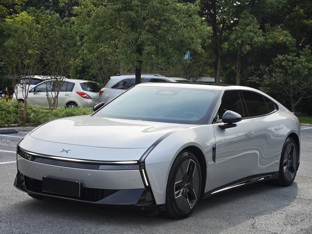 XPeng XPeng P7