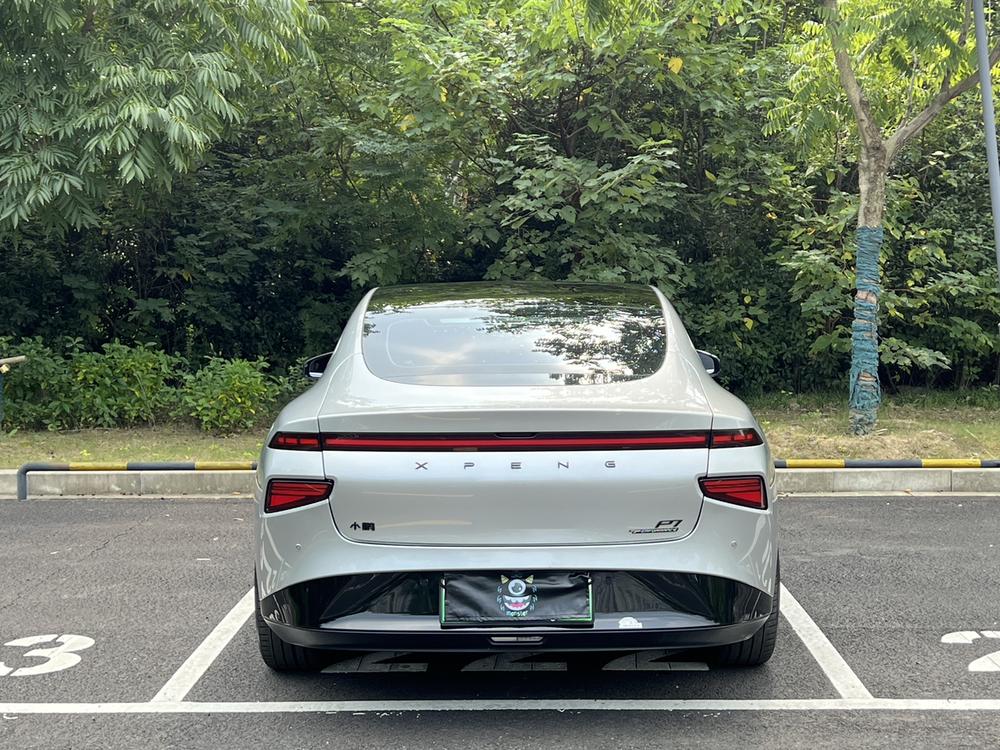 XPeng XPeng P7