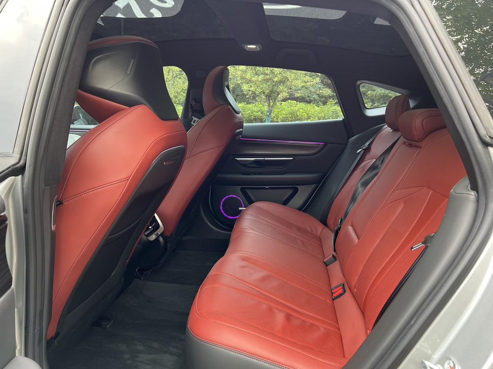 XPeng XPeng P7