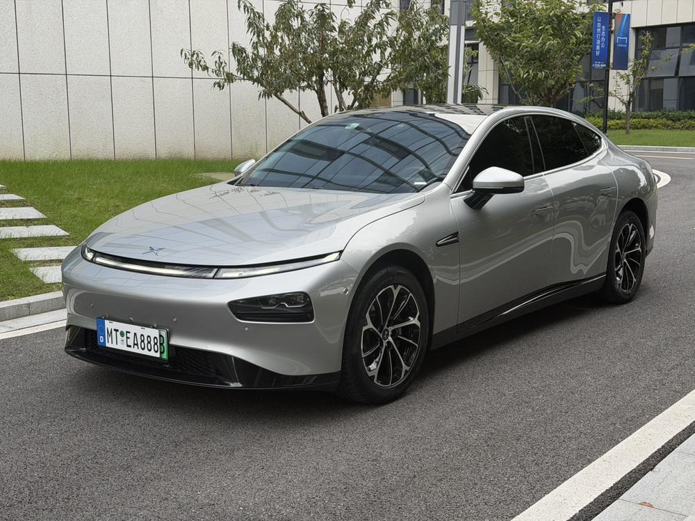 XPeng XPeng P7