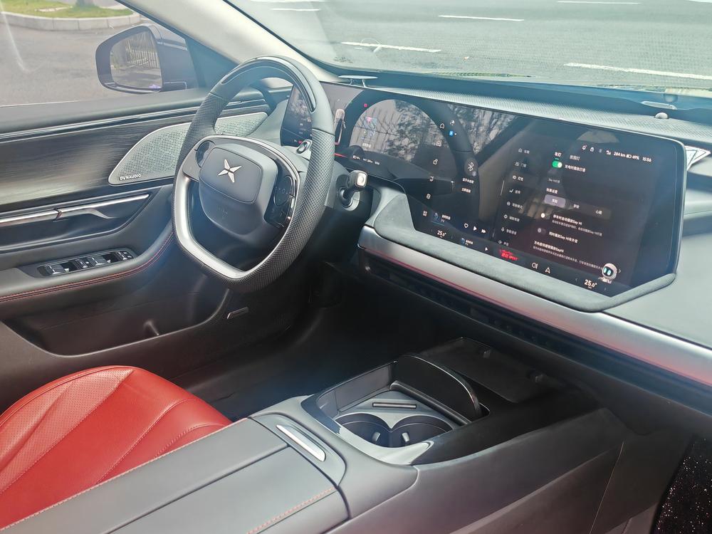 XPeng XPeng P7