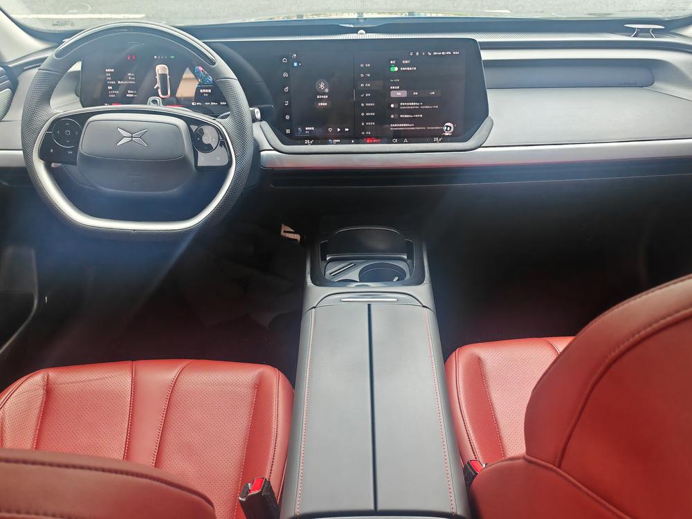 XPeng XPeng P7