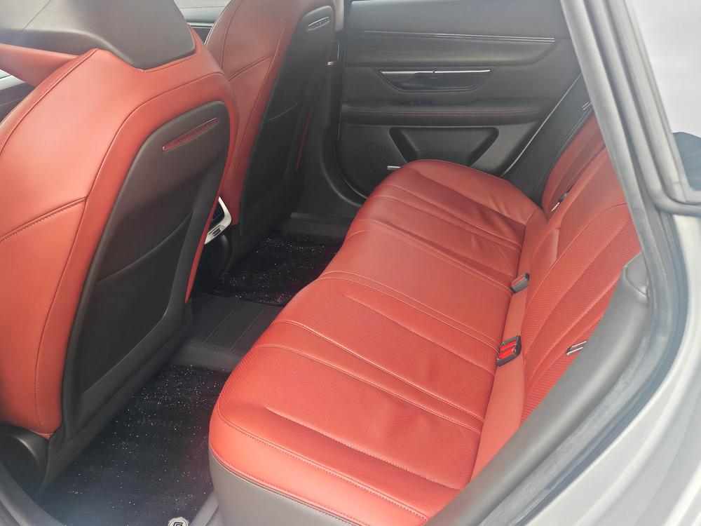 XPeng XPeng P7