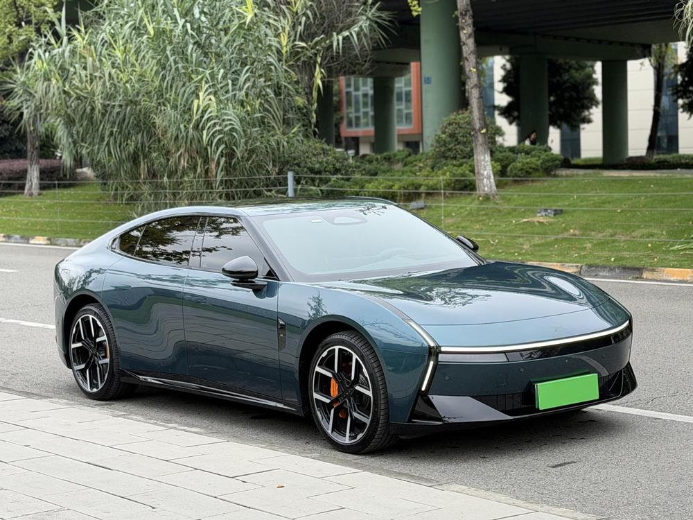 XPeng XPeng P7