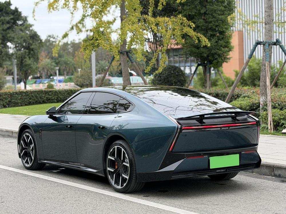 XPeng XPeng P7