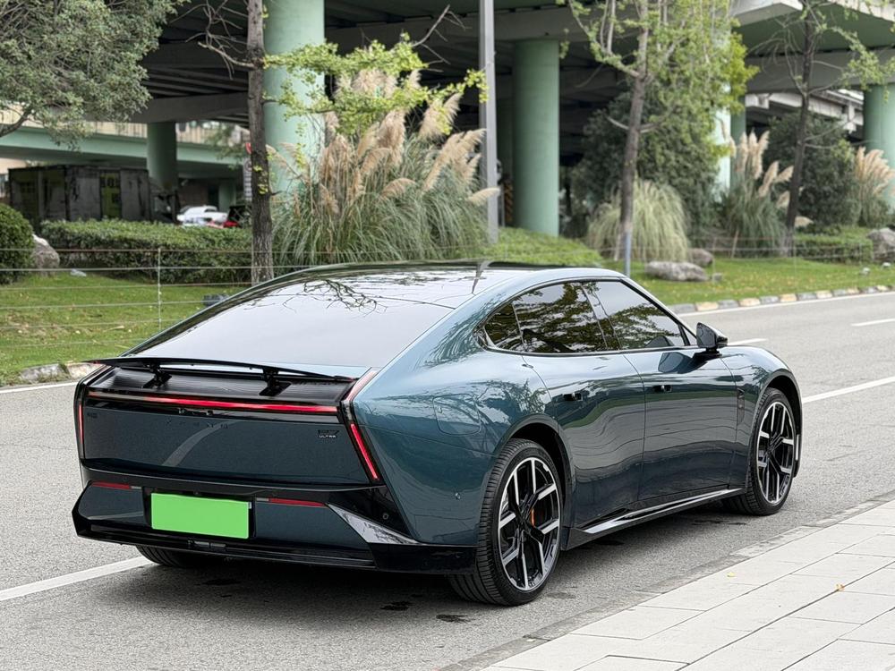 XPeng XPeng P7