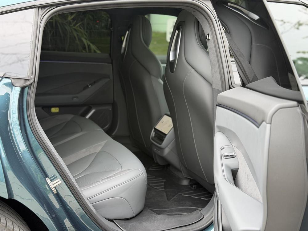 XPeng XPeng P7