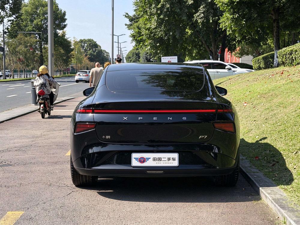 XPeng XPeng P7