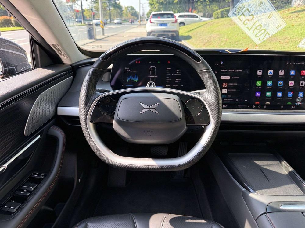 XPeng XPeng P7