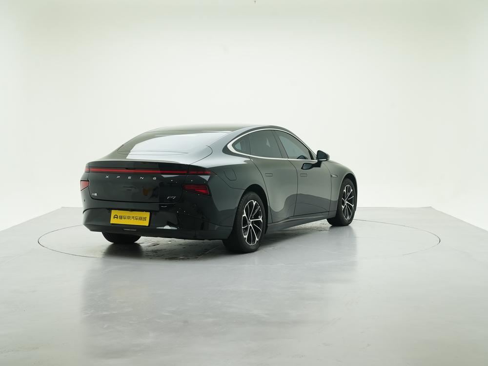 XPeng XPeng P7