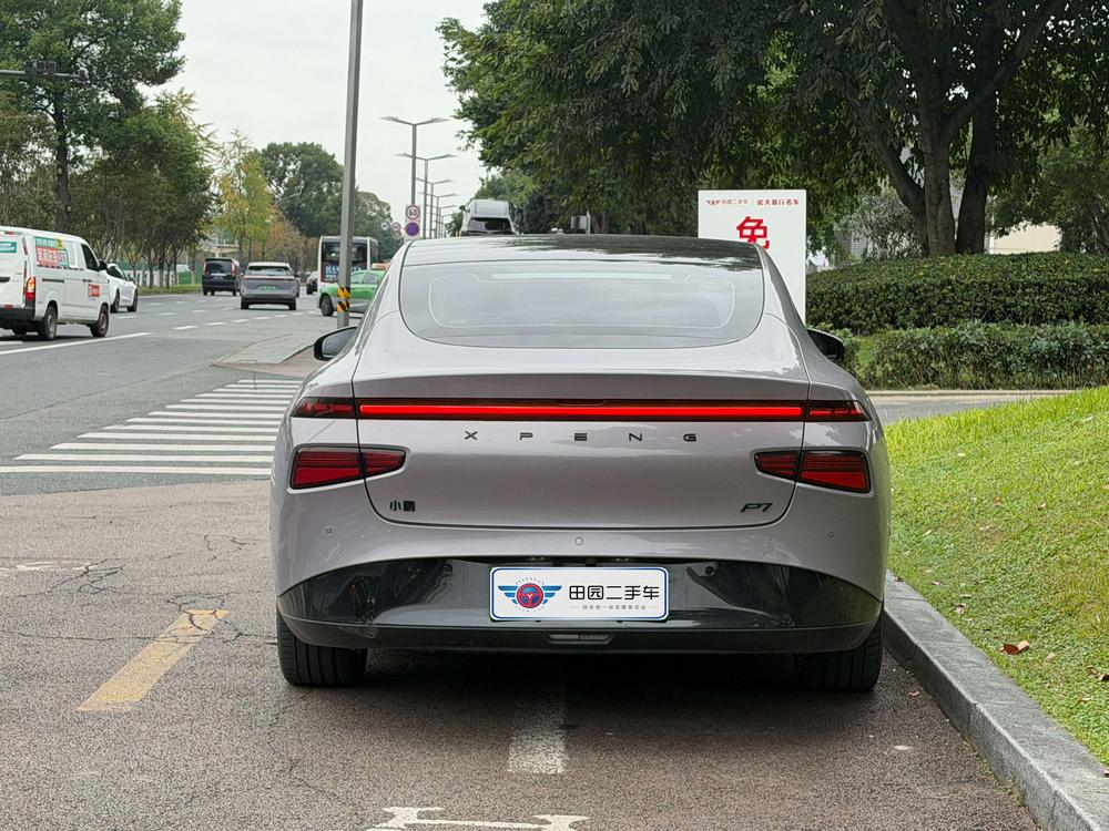 XPeng XPeng P7
