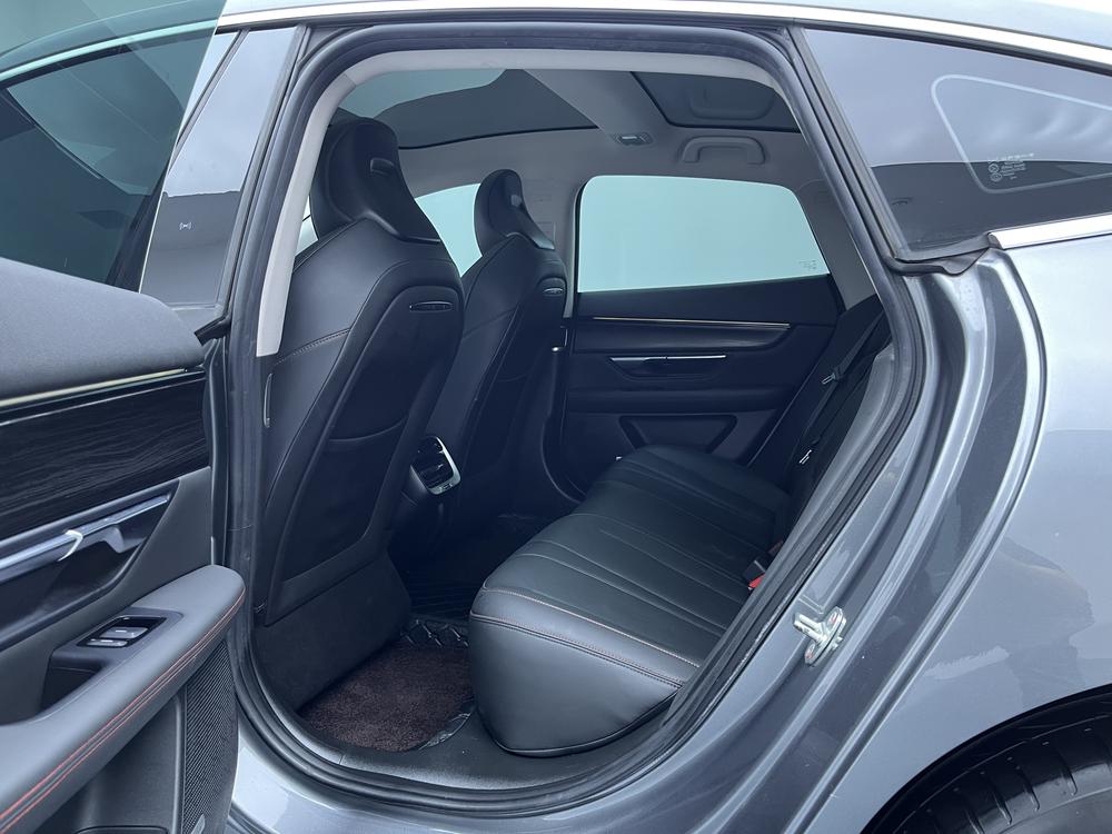 XPeng XPeng P7