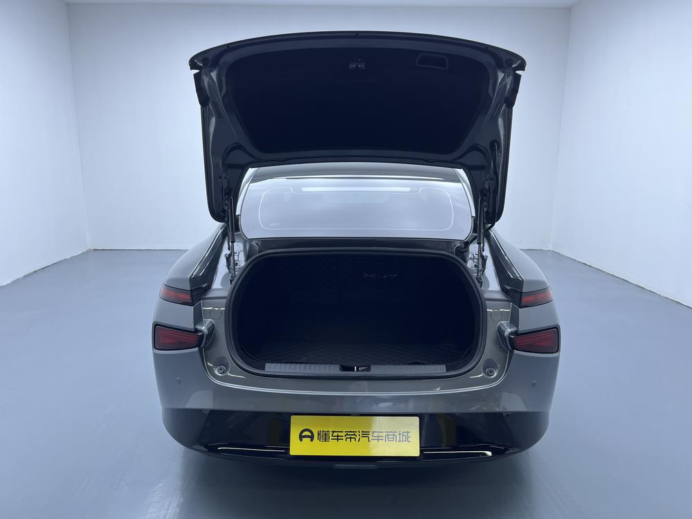 XPeng XPeng P7