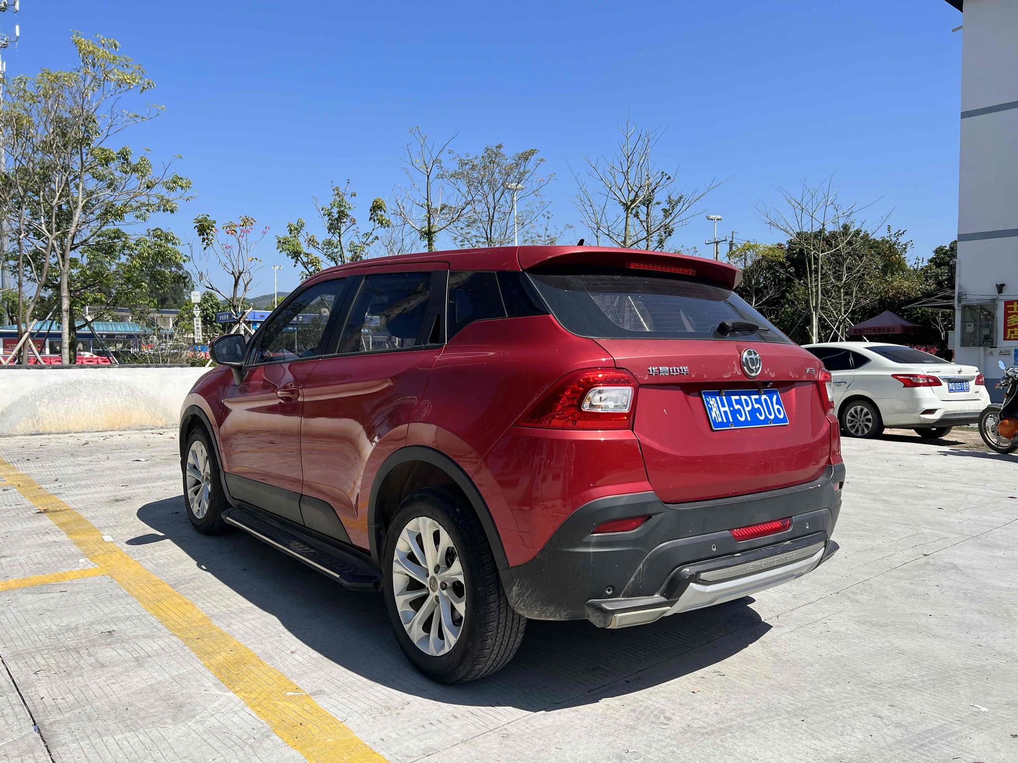 Zhonghua Brilliance V3