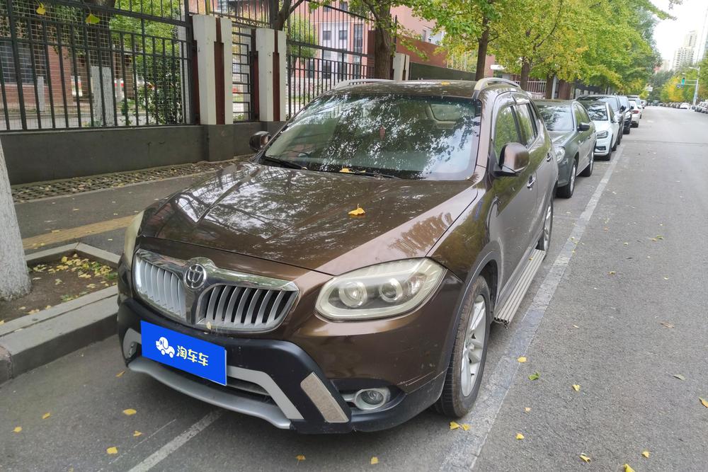 Zhonghua Brilliance V5