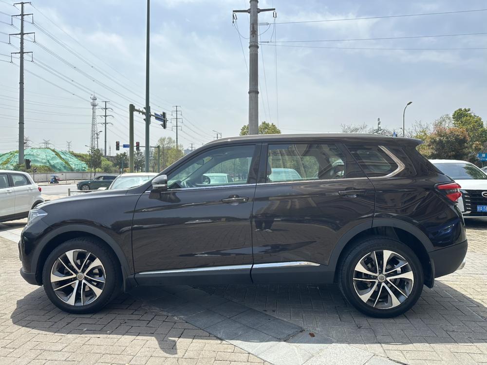 Zhonghua Brilliance V7