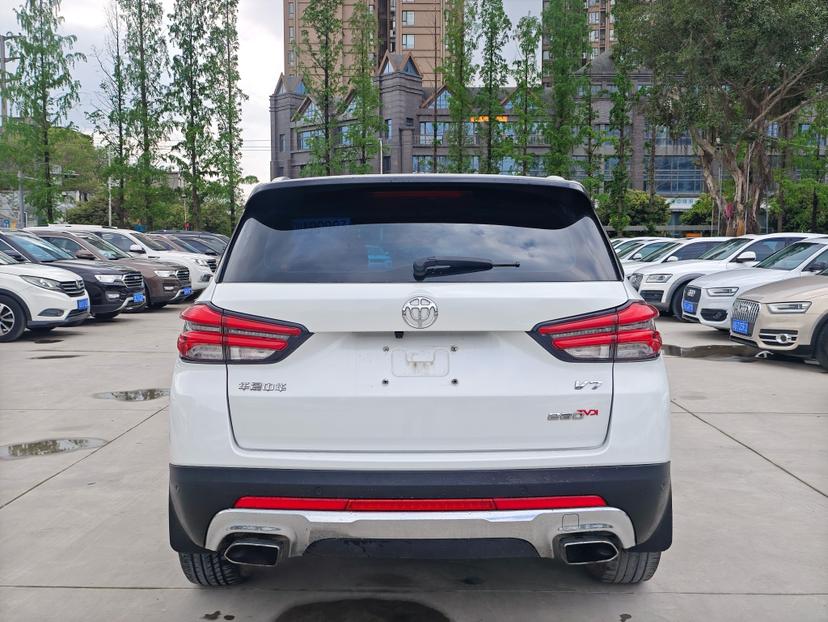 Zhonghua Brilliance V7