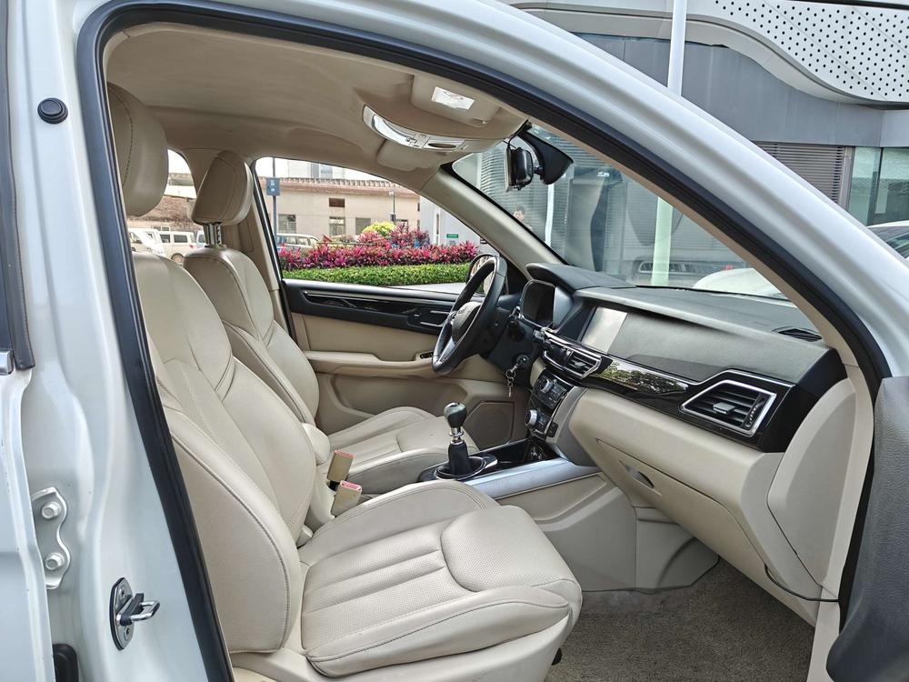 Zotye Domy X5