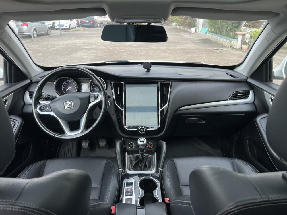 Zotye Zotye SR7