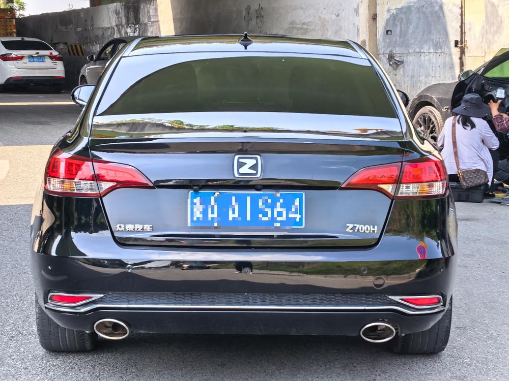 Zotye Zotye Z700