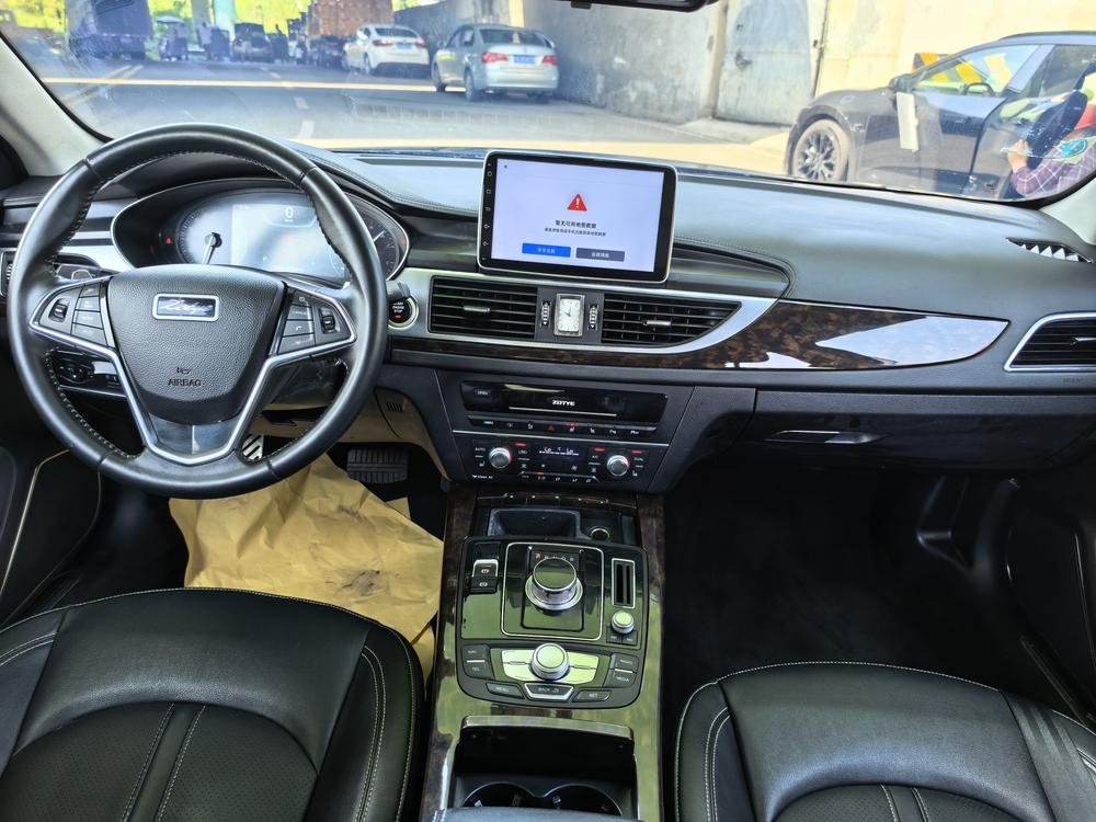 Zotye Zotye Z700