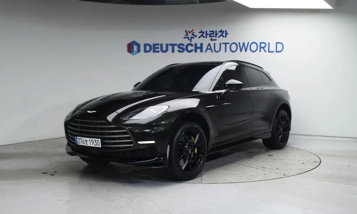 Astonmartin DBX