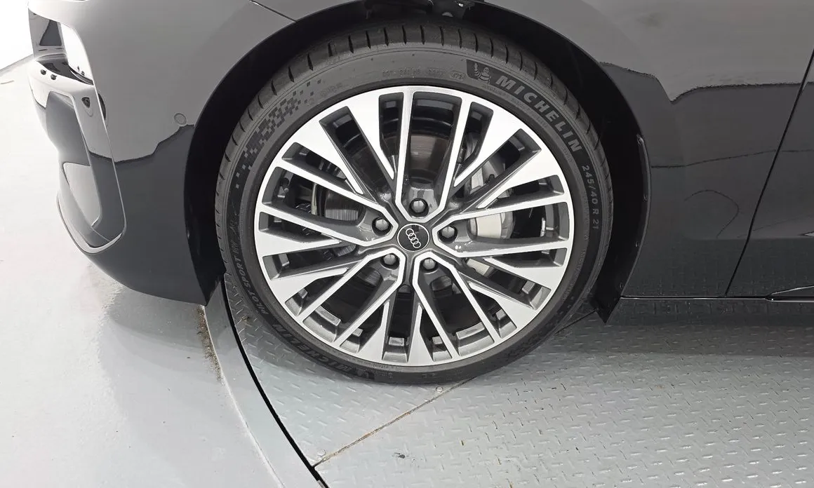 Audi A6 e-Tron