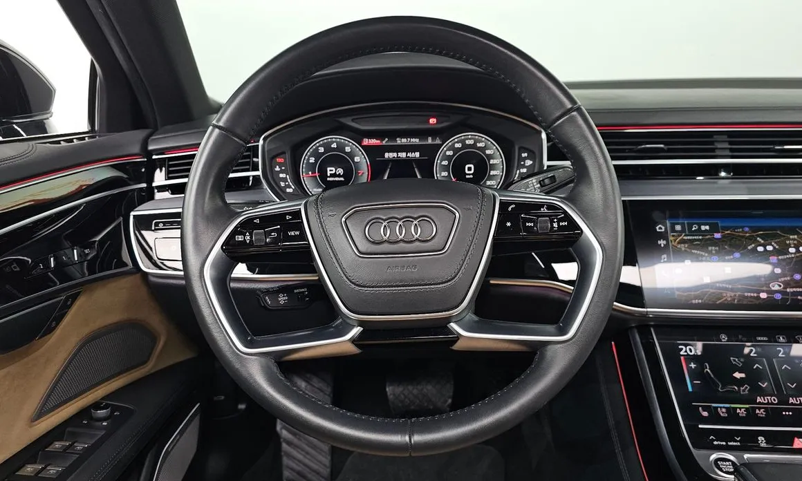 Audi A8