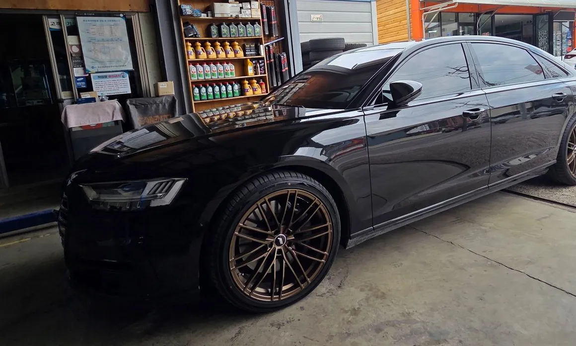 Audi A8