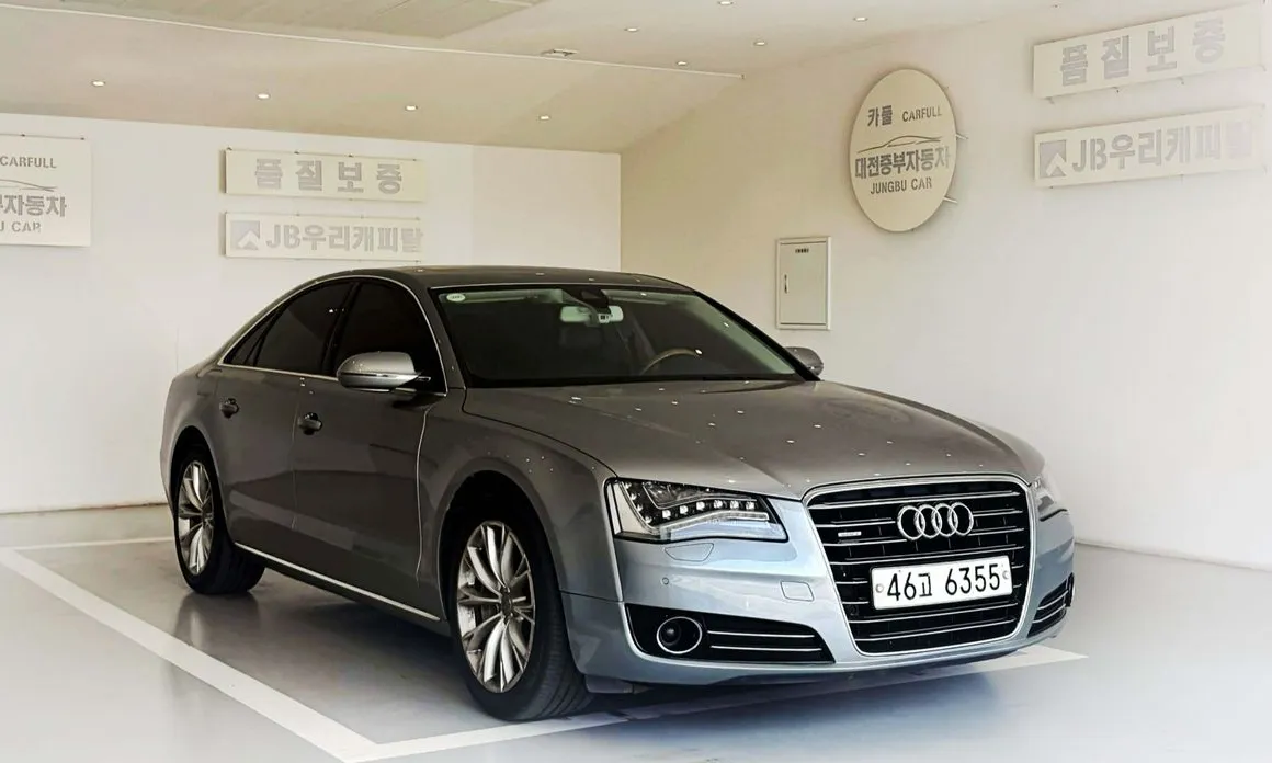 Audi A8