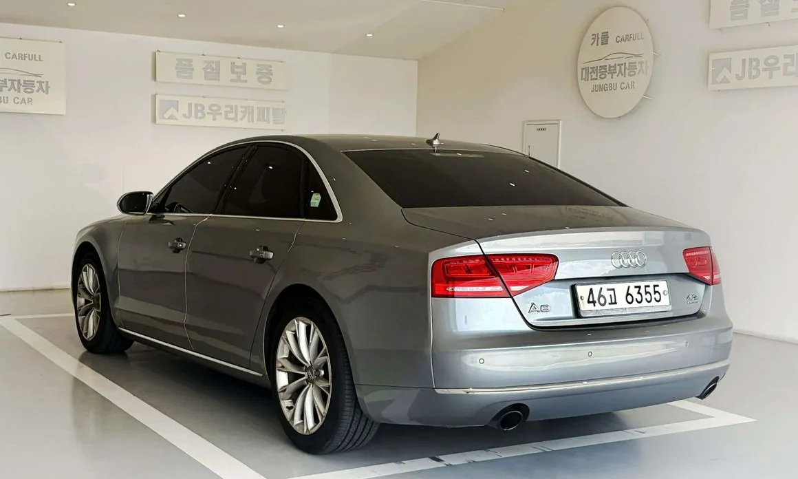 Audi A8