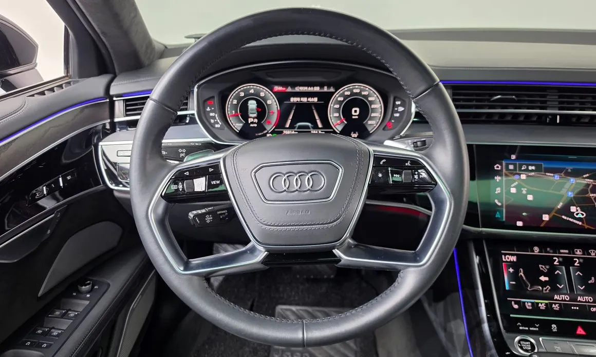 Audi A8