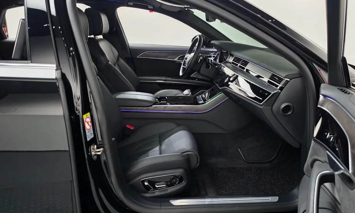 Audi A8