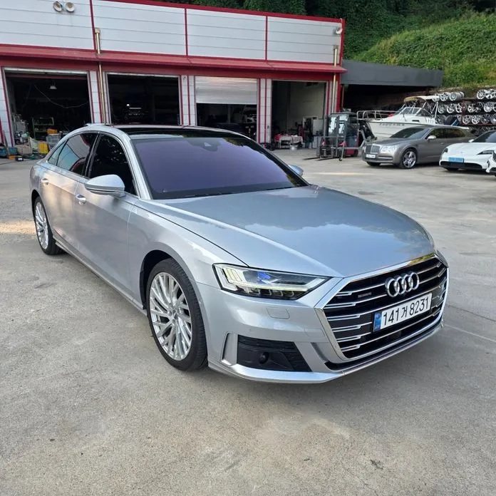 Audi A8