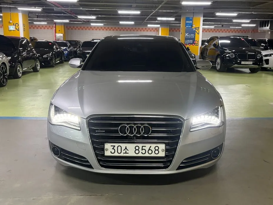 Audi A8