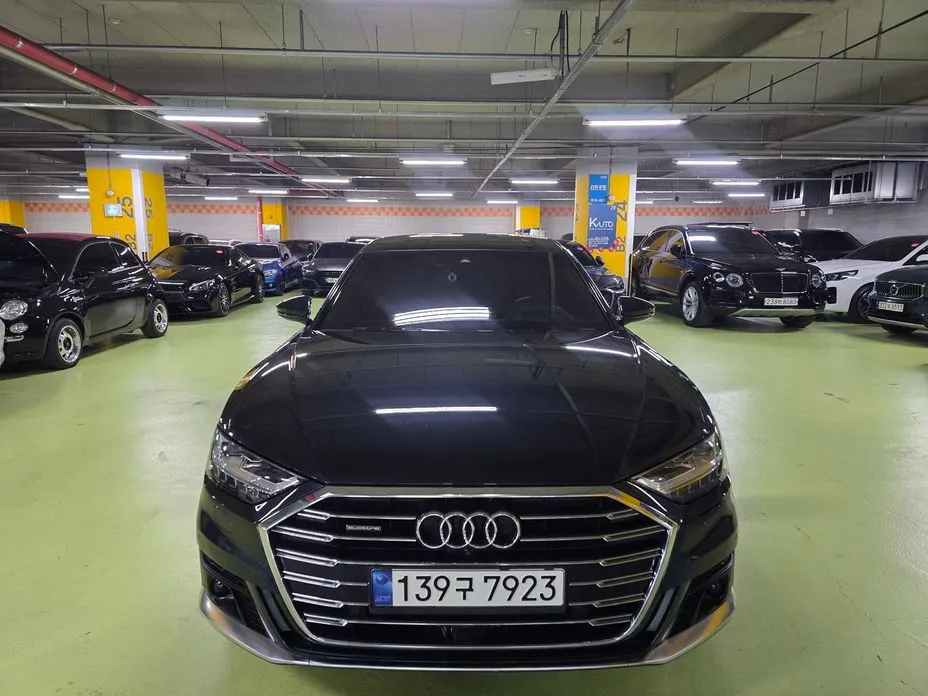 Audi A8