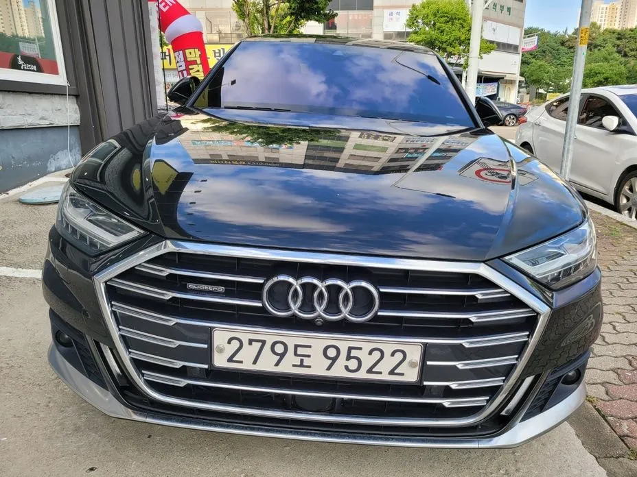 Audi A8