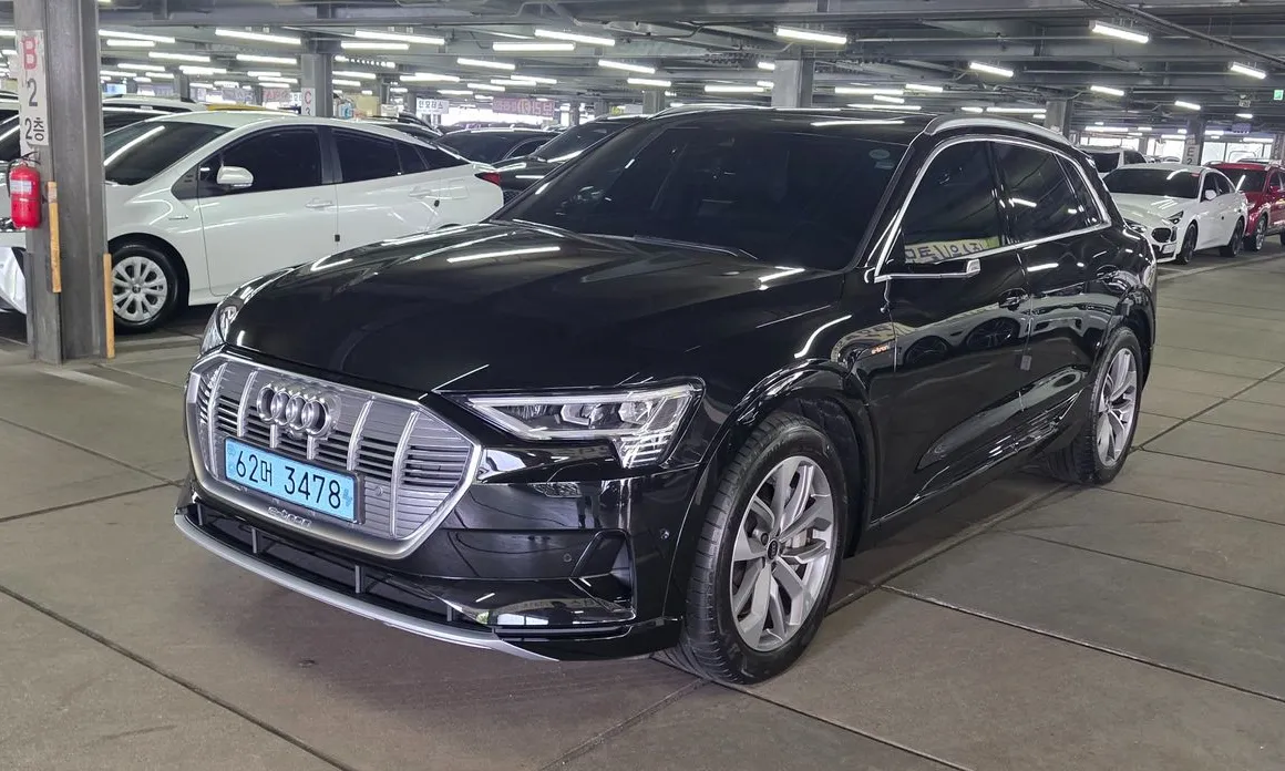Audi e-tron