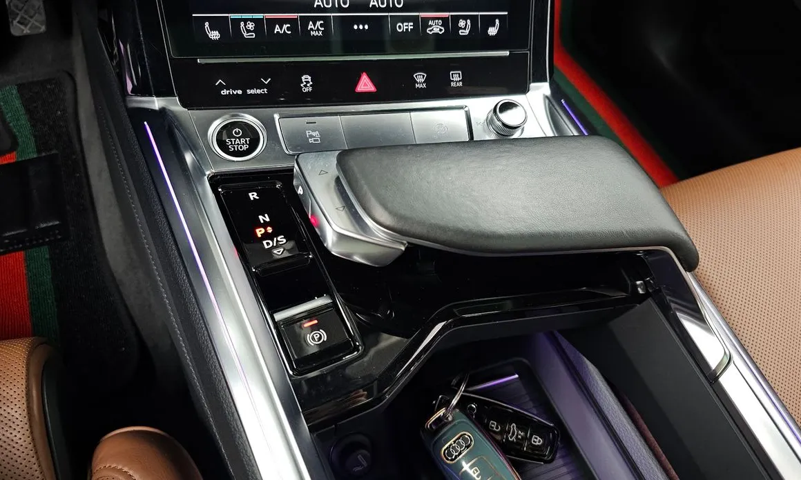 Audi e-tron
