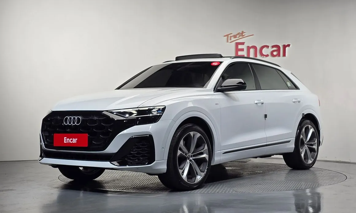Audi Q8
